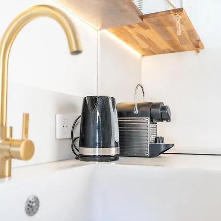 Holiday home Jacuzzi Prive & Cinema - Maison Romantique