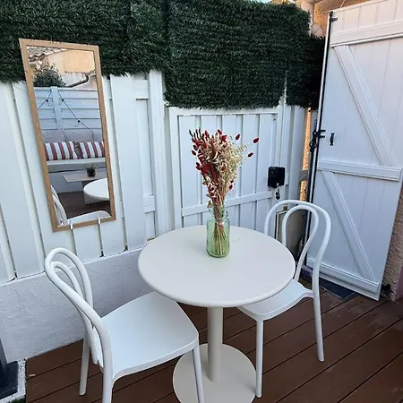 Maison Romantique Avec Cinema *